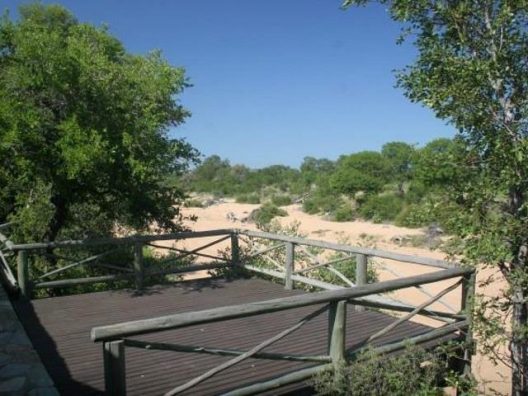 Ntsiri Private Nature Reserve 5 bedroom house for sale -11