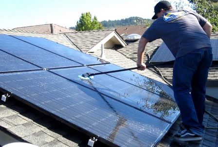how-to-clean-solar-panels